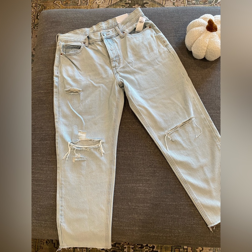 New with tags! Old Navy slouchy Street women’s jeans